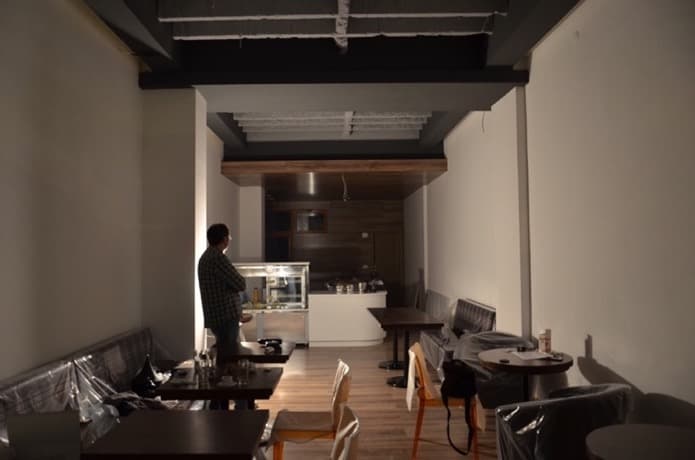 Giraffe, cafe interior in Tetovo